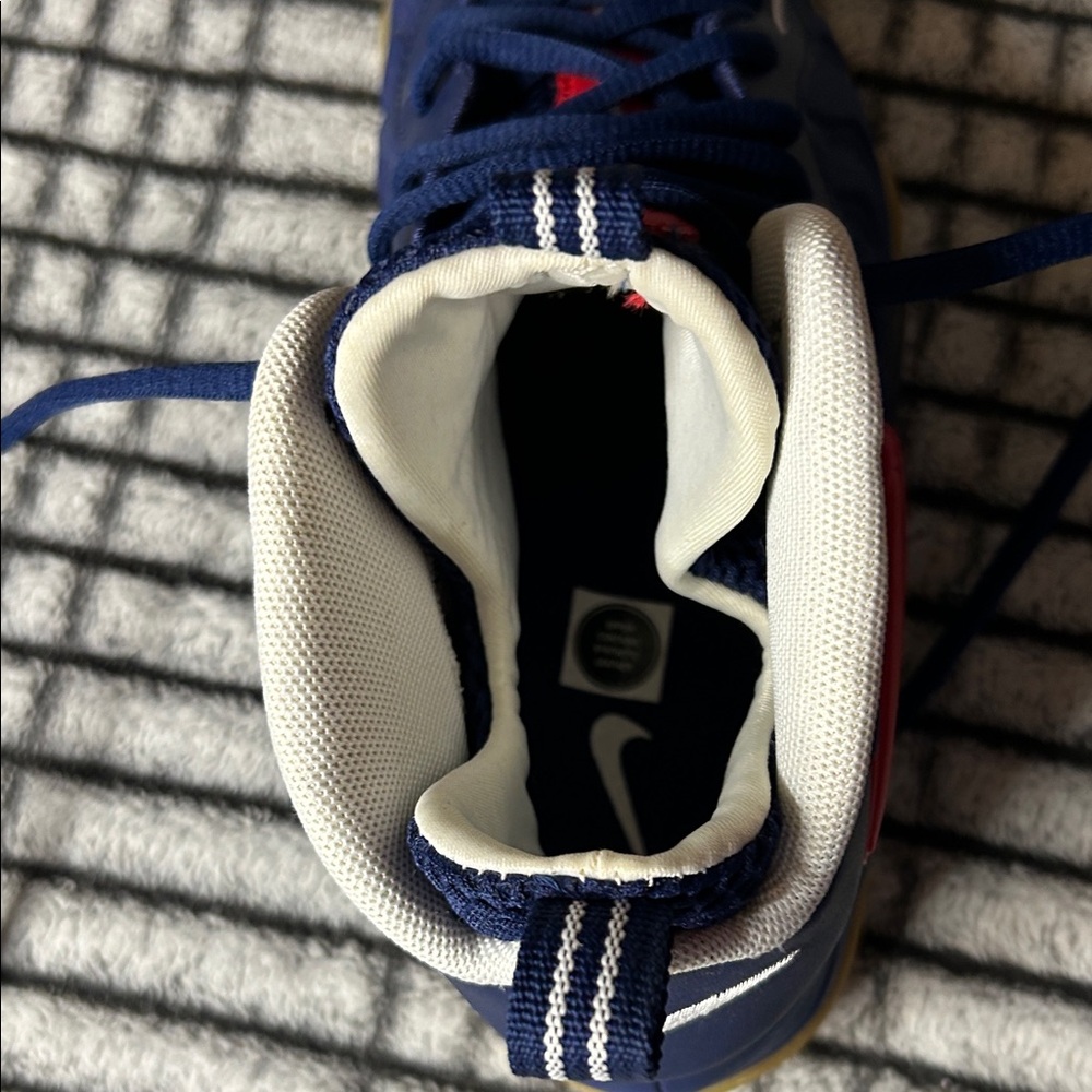 New Nike Foamposite Pro “Blue Void/University Red” (4Y) - Picture 10 of 12